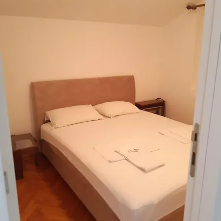 Entire Comfortable 2 Budva